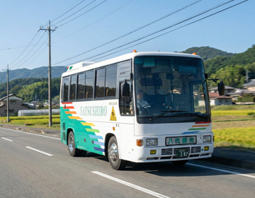 小型サロンバス 外観