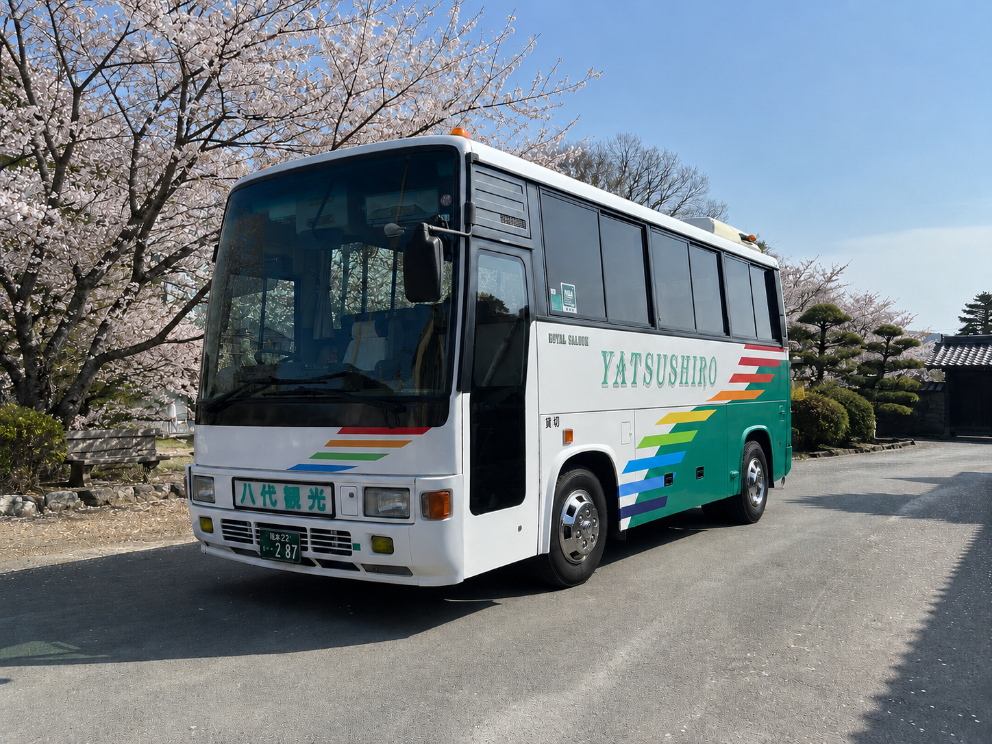 小型サロンバス 外観